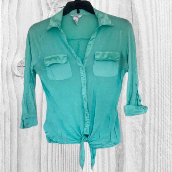 Candie's Tops - 🍁 Candies L Teal Button Down shirt